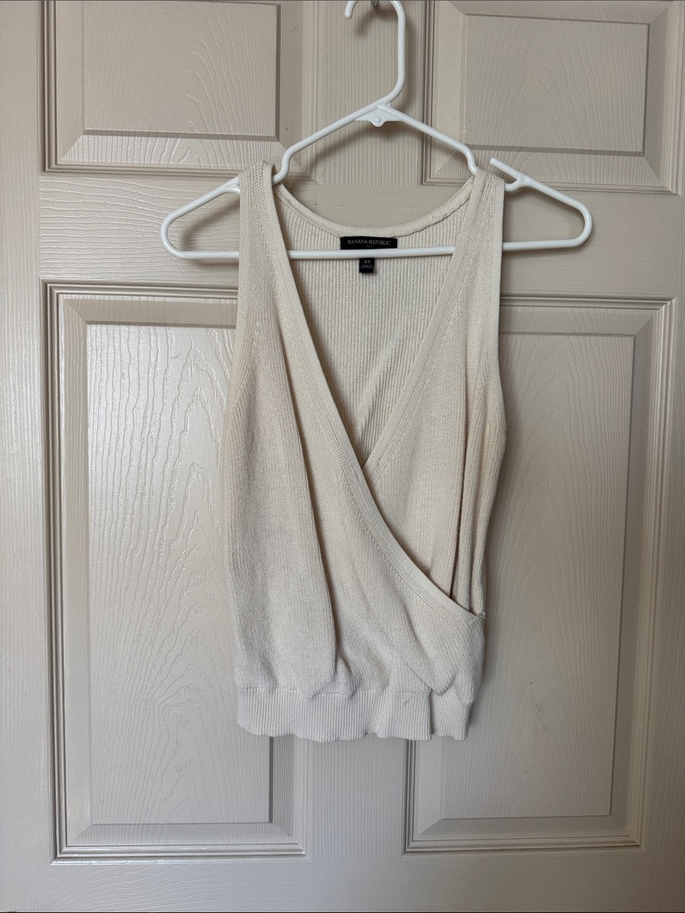Banana Republic Cream sleeveless Wrap-Style Knit sweater Size XS